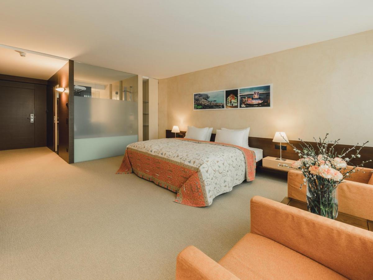 Residence Hotel Βαντούζ Εξωτερικό φωτογραφία